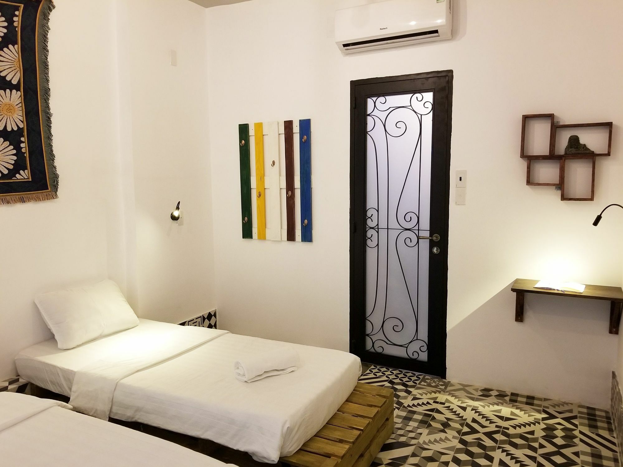 Timemark Travel Homestay & Hostel Хошимін Екстер'єр фото